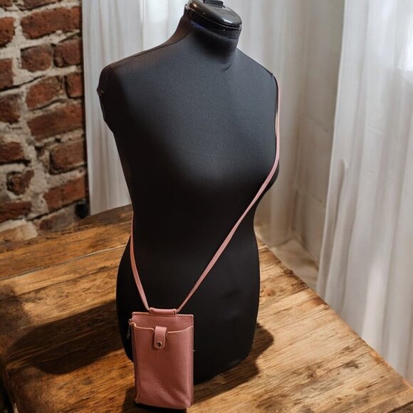 Small Pink Crossbody Bag - Perfect for Concerts and Festivals - Picture 1 of 8